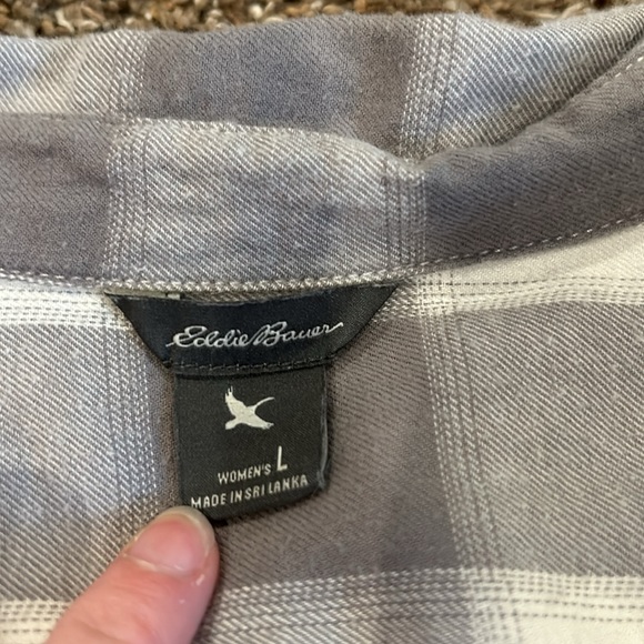 Women’s Large Flannel Long sleeve - Picture 2 of 5